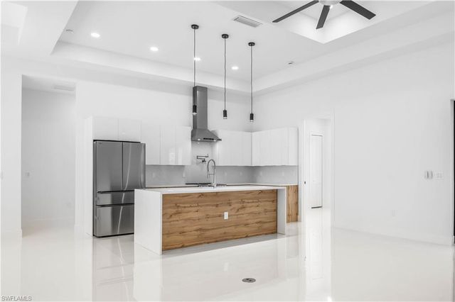 1115 Wagner AVE, Lehigh Acres, FL 33972