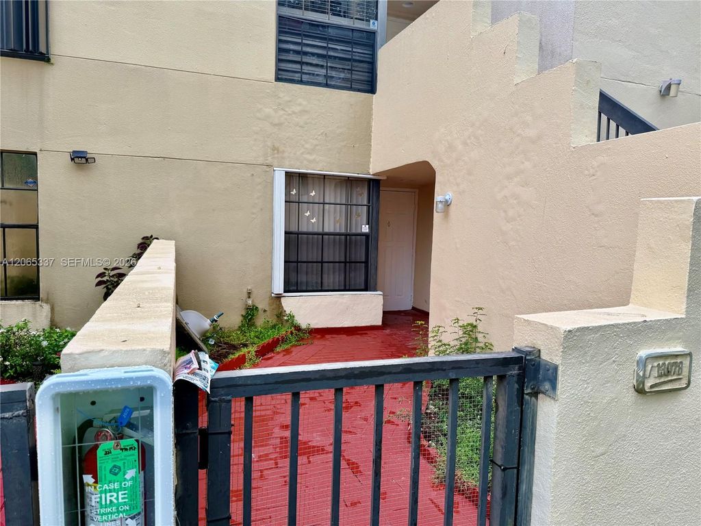 13078 SW 88th Ln B102, Miami, FL 33186