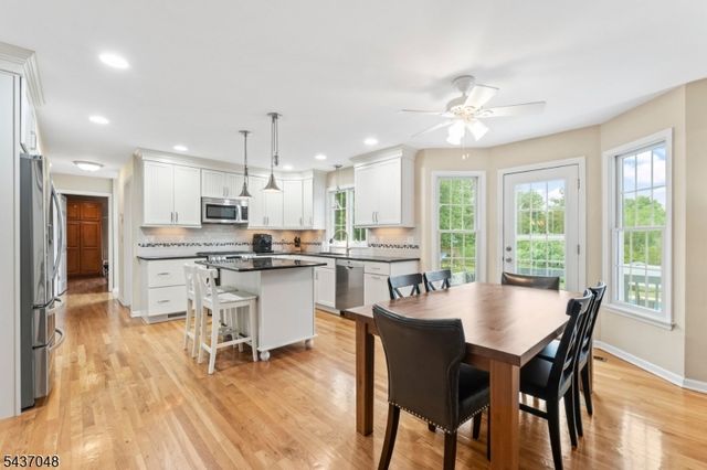24 Powelson Dr, Hillsborough Twp., NJ 08844