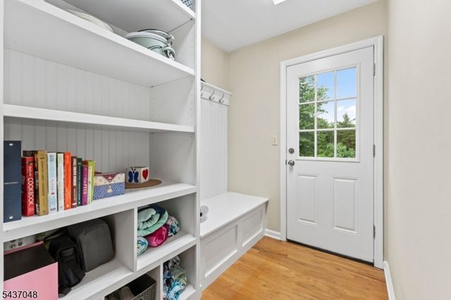 24 Powelson Dr, Hillsborough Twp., NJ 08844