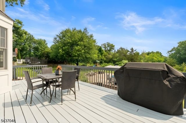 24 Powelson Dr, Hillsborough Twp., NJ 08844