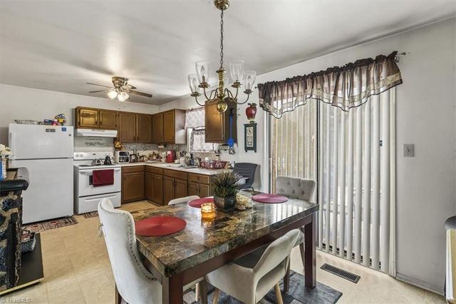 772 Tom Levett Drive, Lexington, NC 27295