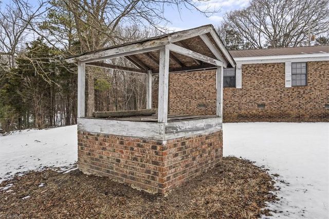 772 Tom Levett Drive, Lexington, NC 27295