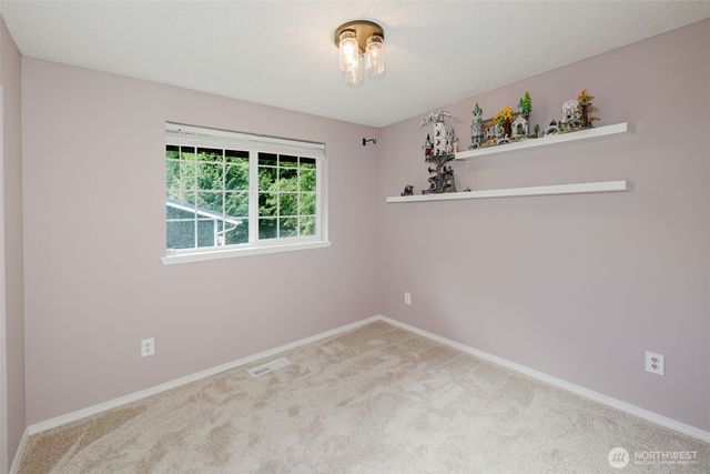 7629 Oak Park Drive NW, Bremerton, WA 98311