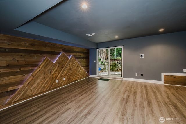 7629 Oak Park Drive NW, Bremerton, WA 98311