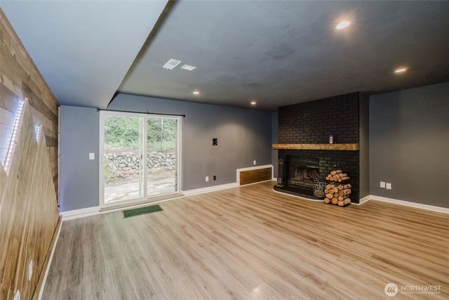 7629 Oak Park Drive NW, Bremerton, WA 98311