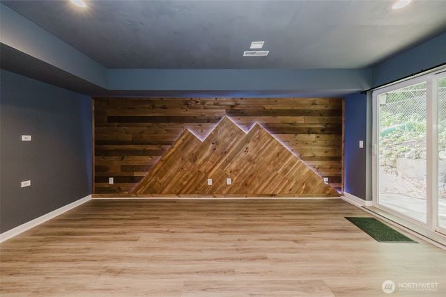 7629 Oak Park Drive NW, Bremerton, WA 98311