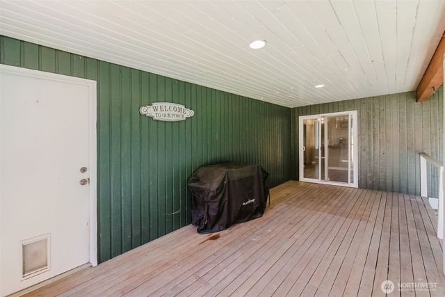 7629 Oak Park Drive NW, Bremerton, WA 98311