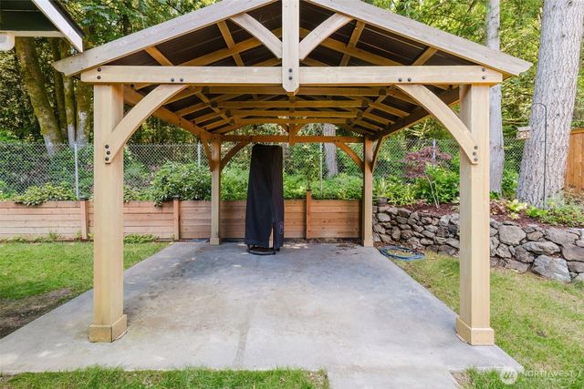 7629 Oak Park Drive NW, Bremerton, WA 98311