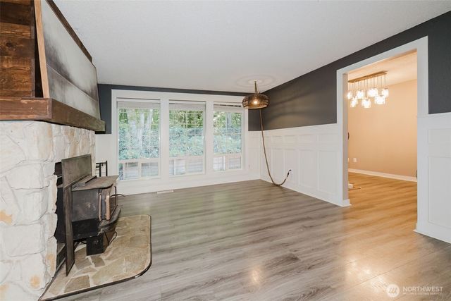 7629 Oak Park Drive NW, Bremerton, WA 98311