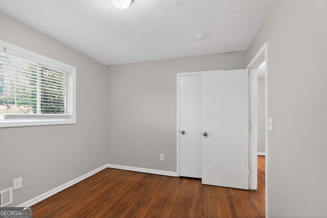 418 Colchester Drive, Stone Mountain, GA 30088