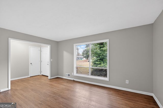 418 Colchester Drive, Stone Mountain, GA 30088