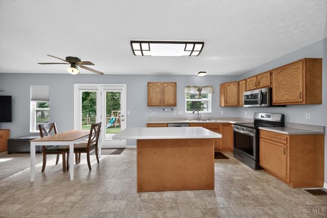 1282 Locust Forge Lane, Lebanon, OH 45036