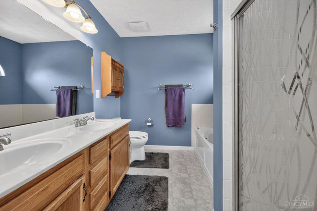 1282 Locust Forge Lane, Lebanon, OH 45036