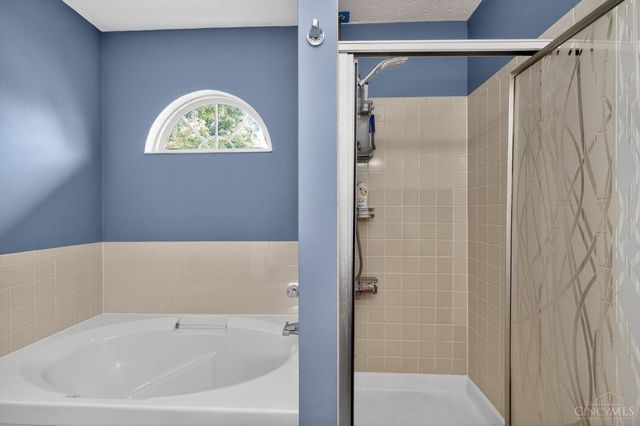 1282 Locust Forge Lane, Lebanon, OH 45036