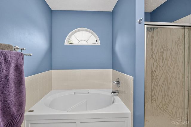 1282 Locust Forge Lane, Lebanon, OH 45036