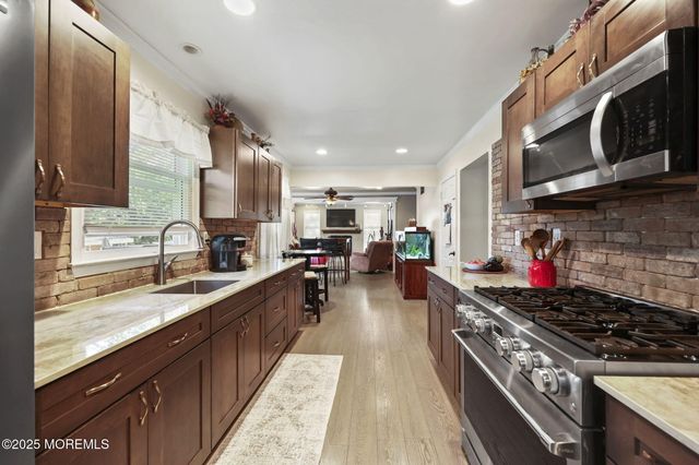 789 Holly Berry Lane, Brick, NJ 08724