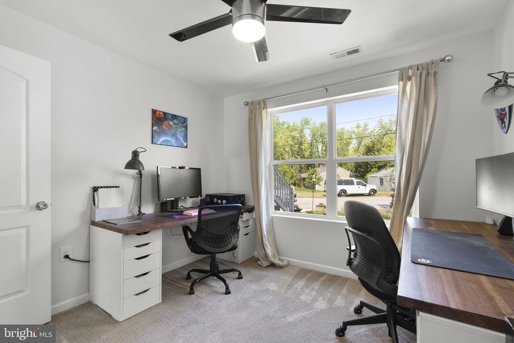 Image 16 of property listing at 465 CARVEL BEACH RD, Carvel Beach, MD 21226