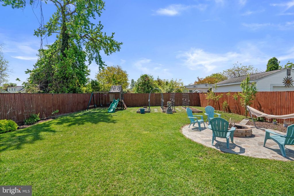 Image 23 of property listing at 465 CARVEL BEACH RD, Carvel Beach, MD 21226