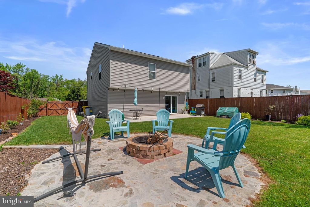 Image 24 of property listing at 465 CARVEL BEACH RD, Carvel Beach, MD 21226