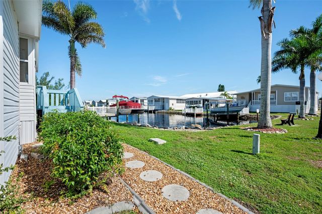 4300 RIVERSIDE DRIVE 206, Punta Gorda, FL 33982