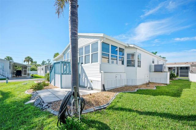 4300 RIVERSIDE DRIVE 206, Punta Gorda, FL 33982
