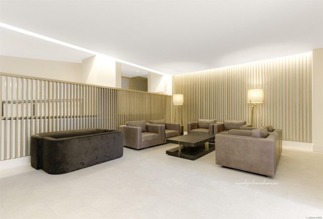 70-25 Yellowstone Boulevard 7B, Forest Hills, NY 11375