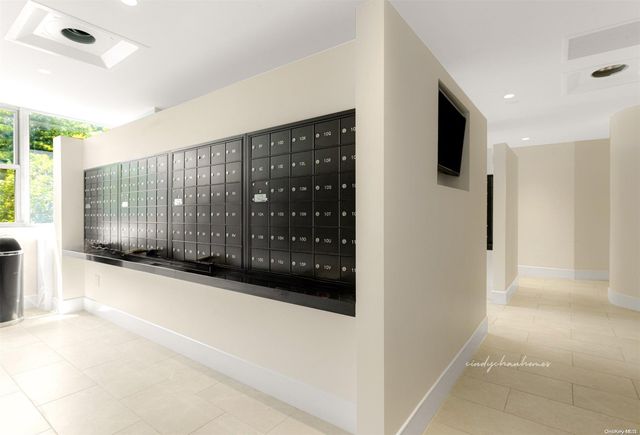 70-25 Yellowstone Boulevard 7B, Forest Hills, NY 11375