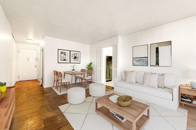 70-25 Yellowstone Boulevard 7B, Forest Hills, NY 11375