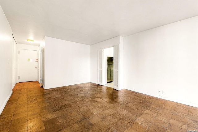 70-25 Yellowstone Boulevard 7B, Forest Hills, NY 11375