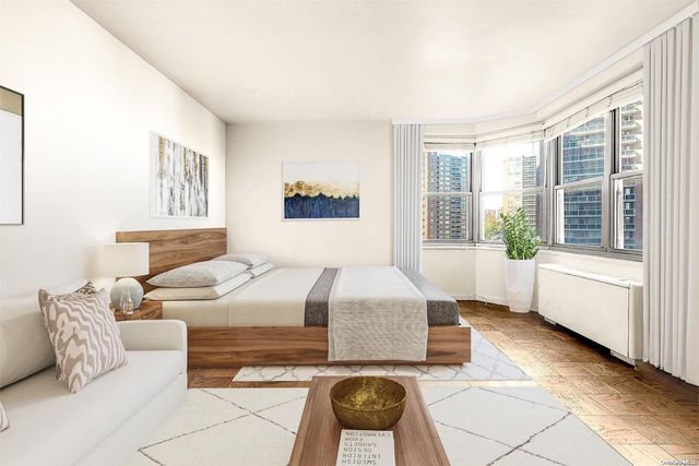 70-25 Yellowstone Boulevard 7B, Forest Hills, NY 11375