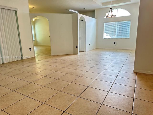 1721 SE 17th Ave, Homestead, FL 33035