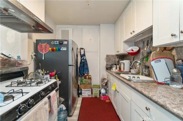 1122 W Huntington Drive 9, Arcadia, CA 91007