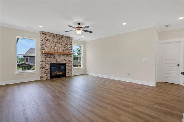 115 Coffee Lane, Hoschton, GA 30548