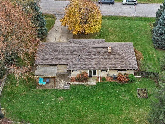 15620 W Saint Francis DRIVE, New Berlin, WI 53151