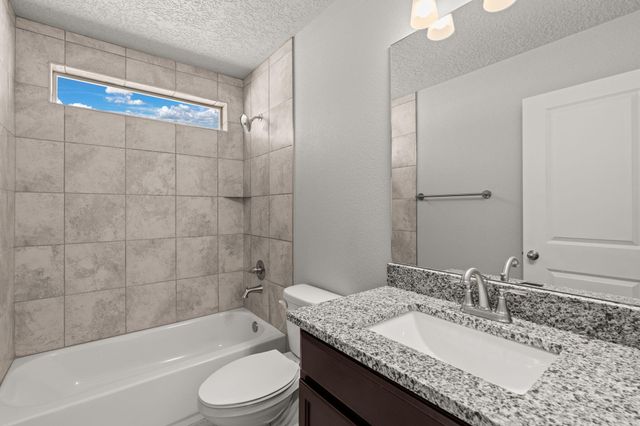 392 Pecos Loop SE, Rio Rancho, NM 87124