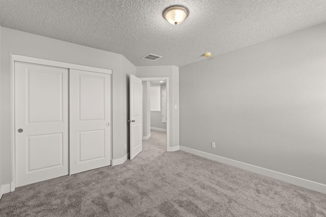 392 Pecos Loop SE, Rio Rancho, NM 87124