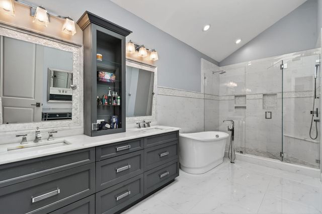 302 Alicante Drive, Juno Beach, FL 33408