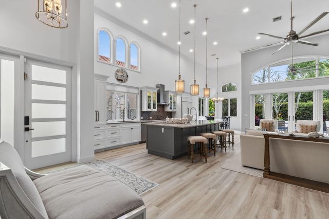 302 Alicante Drive, Juno Beach, FL 33408