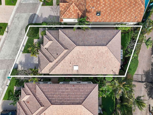 302 Alicante Drive, Juno Beach, FL 33408