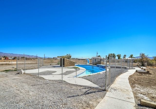 2101 McMurray Drive, Pahrump, NV 89060