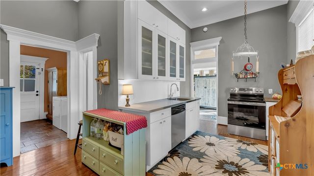 309 N Boundary Street, Burnet, TX 78611