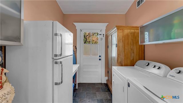 309 N Boundary Street, Burnet, TX 78611