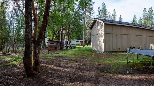 4015 Pleasant Creek Road, Rogue River, OR 97537
