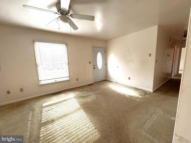 8109 LAMBS CREEK CHURCH RD, King George, VA 22485