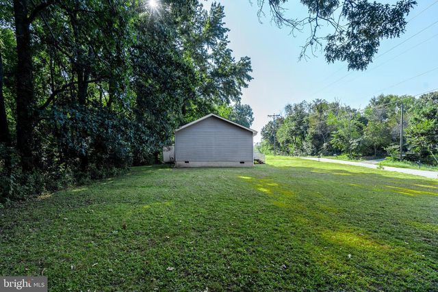 8109 LAMBS CREEK CHURCH RD, King George, VA 22485