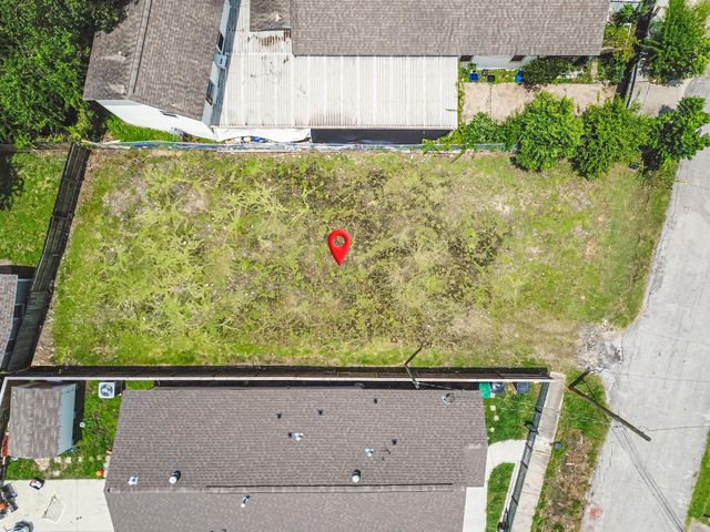 121 N Sidney Street, Houston, TX 77003