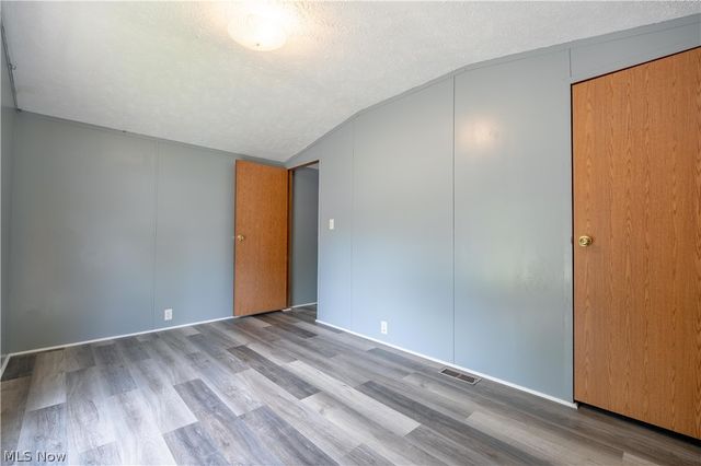 62 Redwood Drive, Beloit, OH 44609