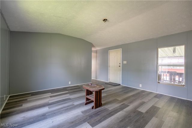 62 Redwood Drive, Beloit, OH 44609