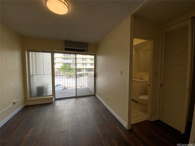 236 Liliuokalani Avenue 202, Honolulu, HI 96815